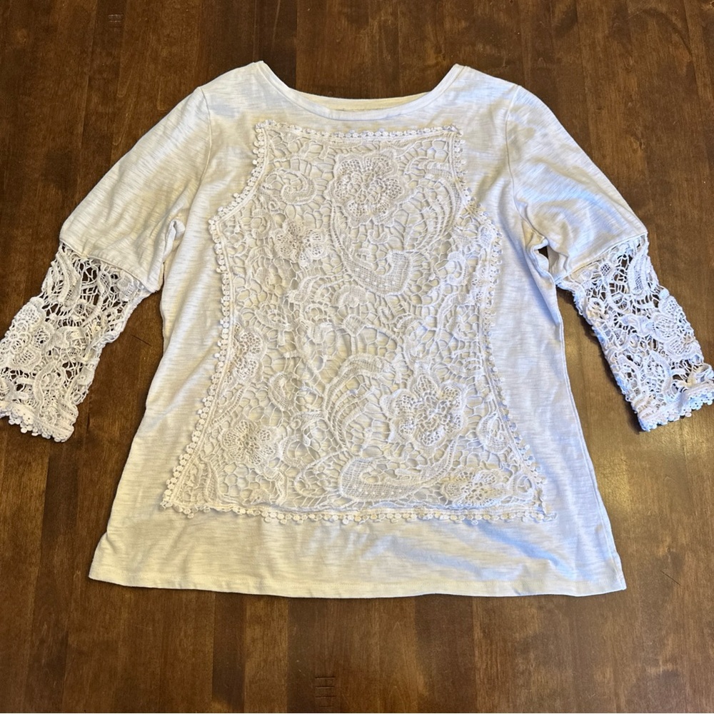 Sundance White Crochet Lace Front 3/4 Sleeve Top